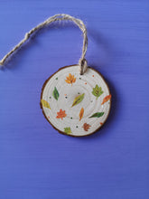 Load image into Gallery viewer, Blustery Day Autumn Wood Slice Decoration