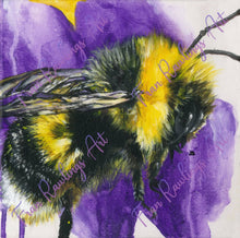 Load image into Gallery viewer, Bumble