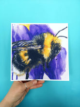 Load image into Gallery viewer, Bumble