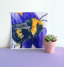 Load image into Gallery viewer, Bumble